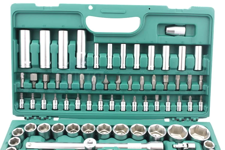 Zestaw kluczy nasadowych 1/2" 1/4" HONITON 94 elementy